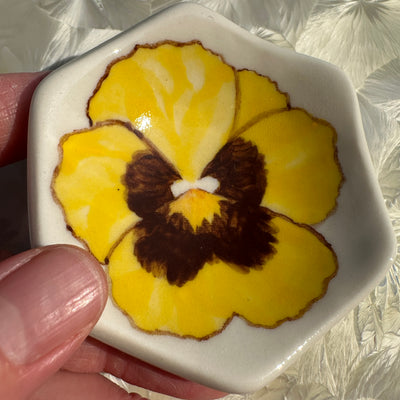 Pansy Honeycomb Dish #N2742