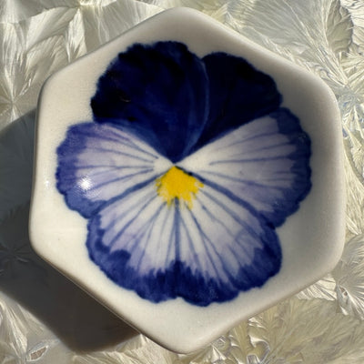 Pansy Honeycomb Dish #N2738
