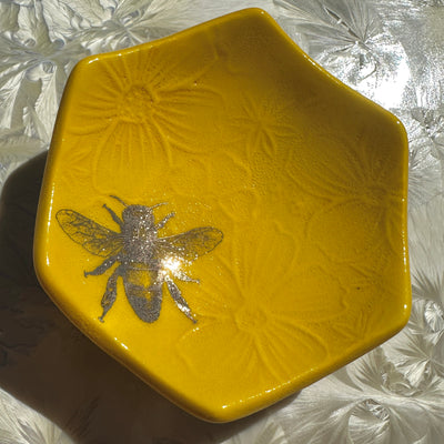 Yellow Bee Decal Dish #N2737