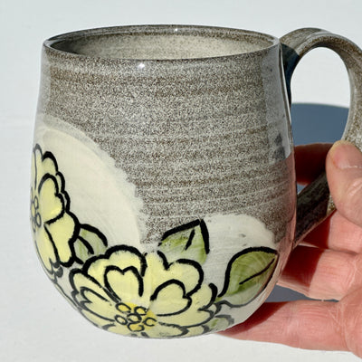 Maaike Charron Round Flower Mug with Yellow Roses #N2114