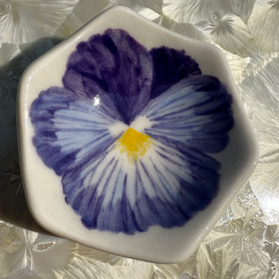 Pansy Honeycomb Dish #N2743
