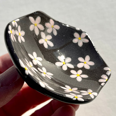 Ditsy Floral Pink on Black Daisy Dish #N1733