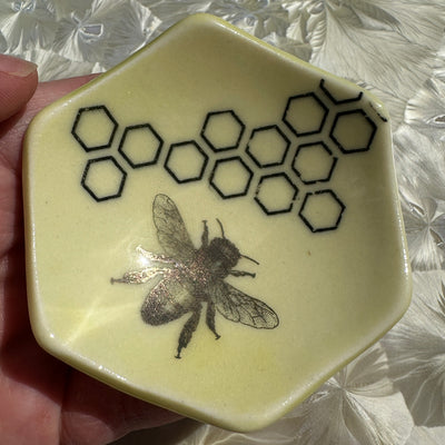 Gold Bee Decal Dish with Honeycombs #N2736