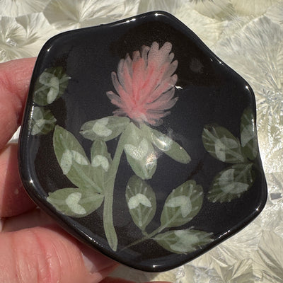Black Honeycomb Dish with Red Clover #N3047