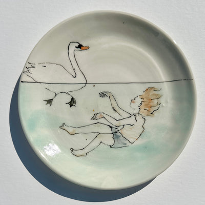 Bronwyn Arundel Swan & Swimmer Dinner Plate #f1043