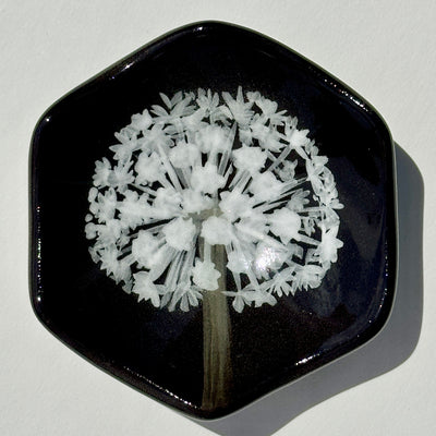 Black Honeycomb Dish with Dandelion #N2053
