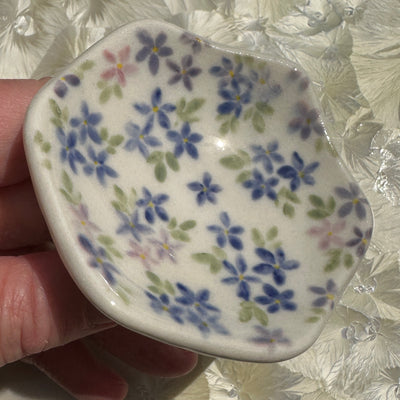 Forget-me-Not Honeycomb Dish #N3039