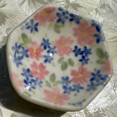 Forget-me-Not & Rose Honeycomb Dish #N3029