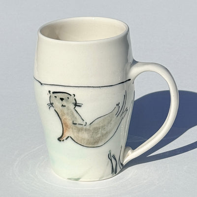 Bronwyn Arundel 16oz Otter Mug #M1629
