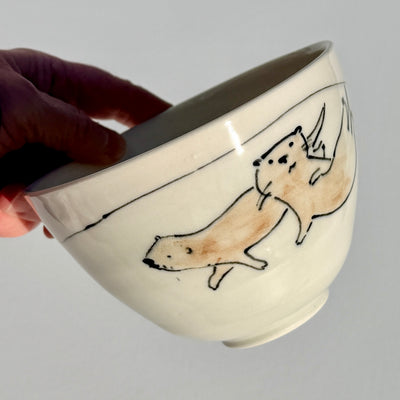 Bronwyn Arundel Medium Otter Bowl #LX007