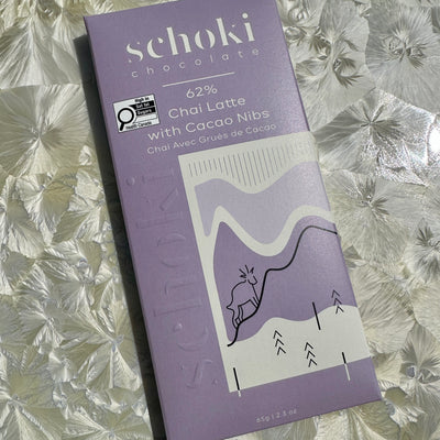 Schoki Chai Tea with Cacao Nibs 62% Dark Milk Chocolate Bar