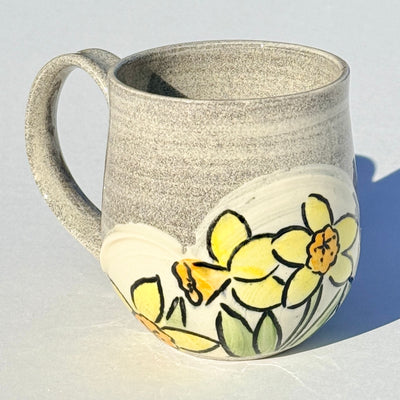 Maaike Charron 12oz Round Flower Mug with Daffodils #M1586
