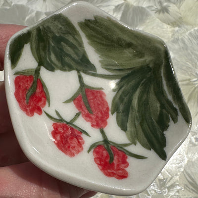 Raspberry Honeycomb Dish #N3044