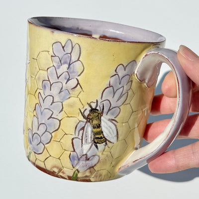Kaitlyn Brennan 16-18oz Bee Mug #N2552