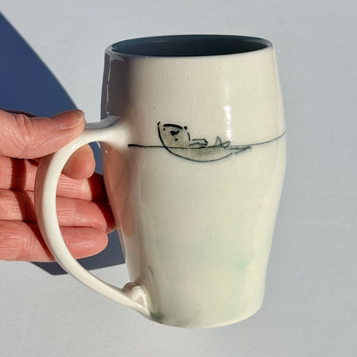 Bronwyn Arundel 16oz Otter Mug #M1629