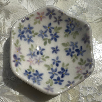 Forget-me-Not Honeycomb Dish #N3039