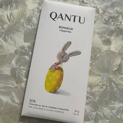 Qantu "Happiness" Milk Chocolate & Crunchy Hazelnuts