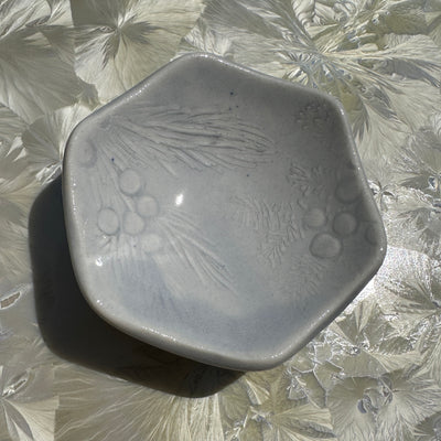 Soft Blue Juniper & Crow Berries Hexagon Dish #N3033