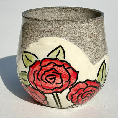 Maaike Charron Round Flower Mug with Red Roses #N1866