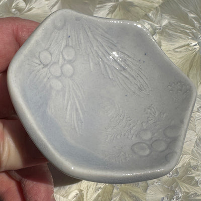 Soft Blue Juniper & Crow Berries Hexagon Dish #N3033